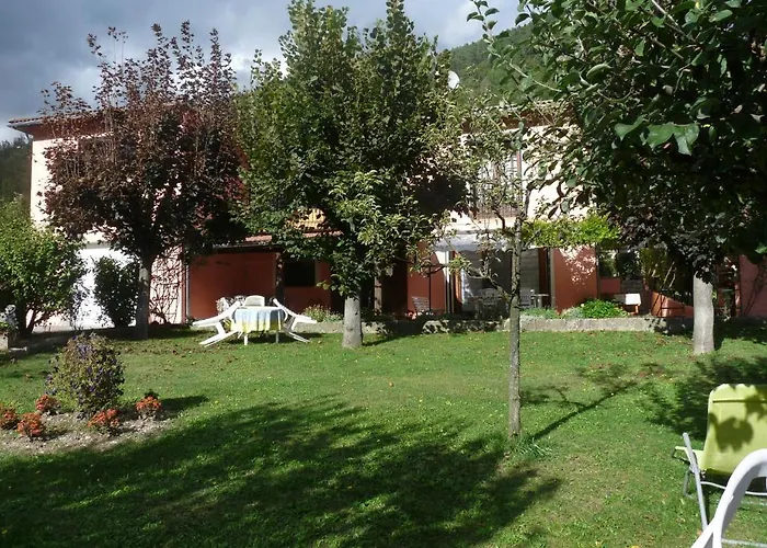 D'hotes Le Baou Bed & Breakfast Annot